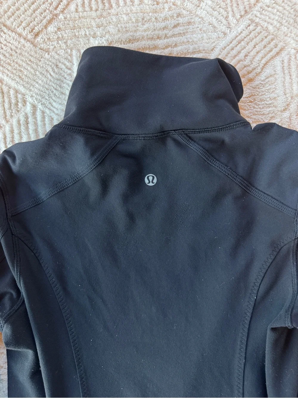 Lululemon Black Define Jacket Full Zip Luon Size 8 Activewear Yoga